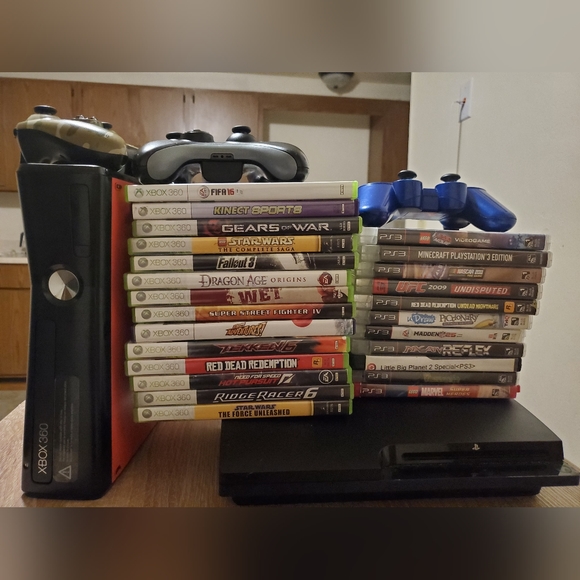 ps3 and xbox 360 system lots of games - Picture 1 of 6